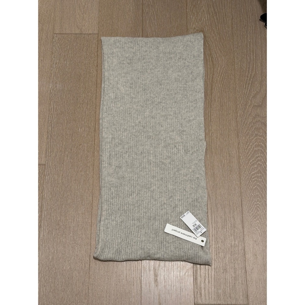 the cashmere project LONDON GREY HEATHER Ribbed Infinity Scarf 100% Cashmere - Picture 2 of 6